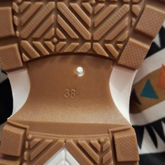 Cute chunky shoes - Picture 3 of 3